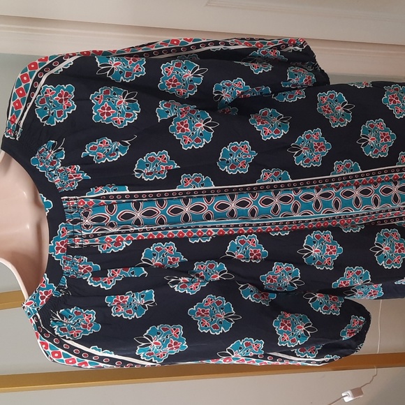 Crown & Ivy Navy Printed Top Small - Picture 2 of 3